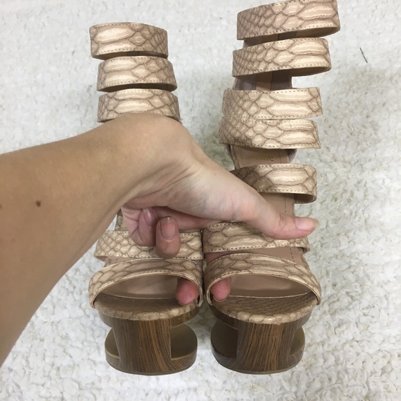 Beau + Ashe Ceyda Snakeskin Wooden Abstract Shoes - Picture 7 of 8